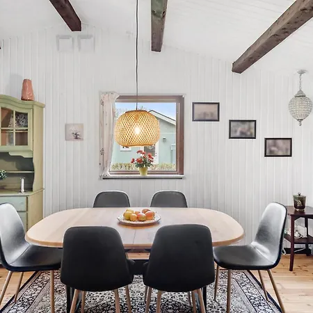 2 Bedroom Awesome In
