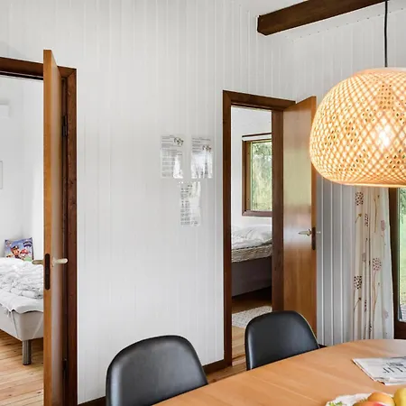 2 Bedroom Awesome In Holiday home